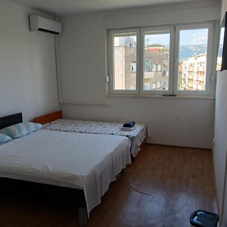 Room With Private Toilet And Terrace In City Center In Shared Apartment Split Buitenkant foto