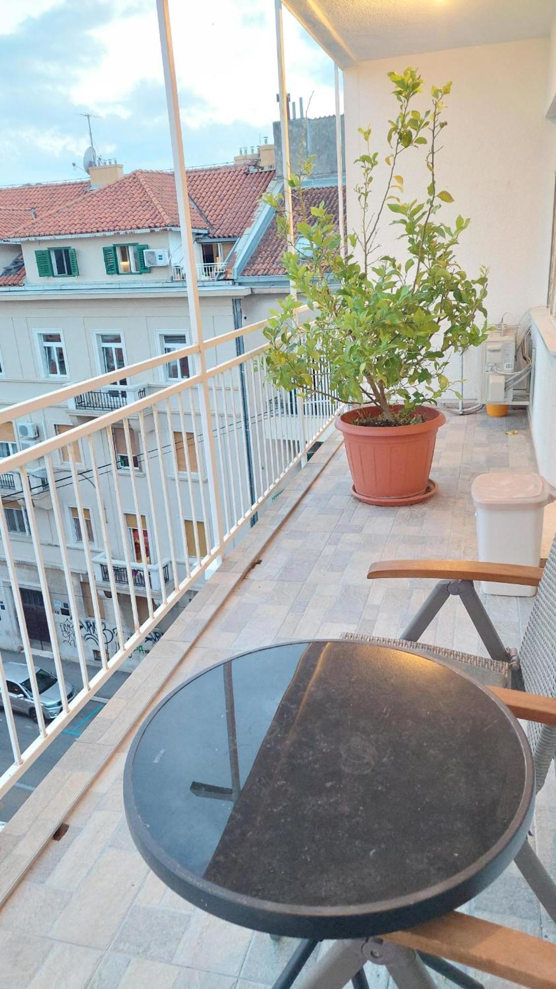 Room With Private Toilet And Terrace In City Center In Shared Apartment Split Buitenkant foto